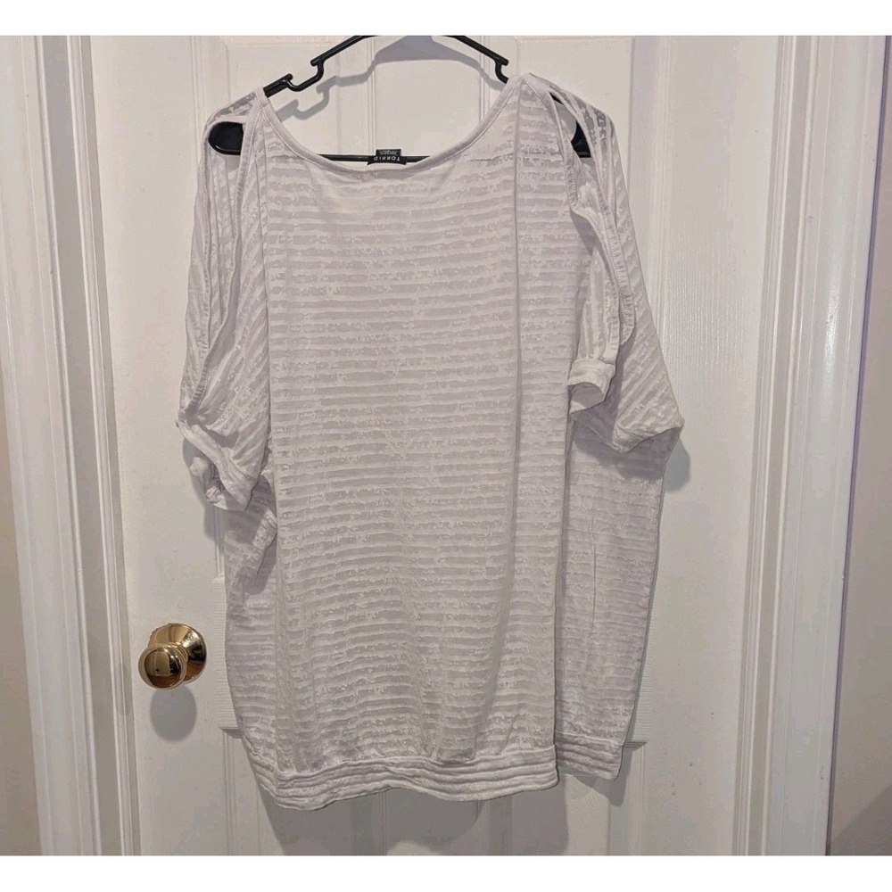 Coastal‎ Quiet Luxury White Cold Shoulder Burnout Top Torrid Plus Size 3X